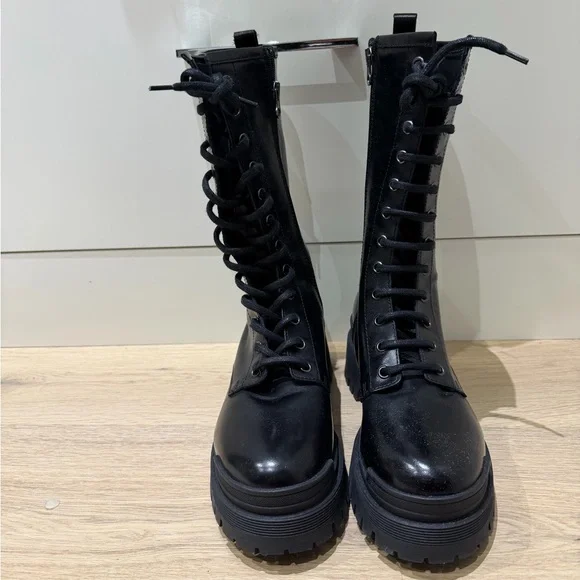 L'INTERVALLE Leather Black Lace-Up Platform Combat Boots - size 37 - Picture 4 of 6